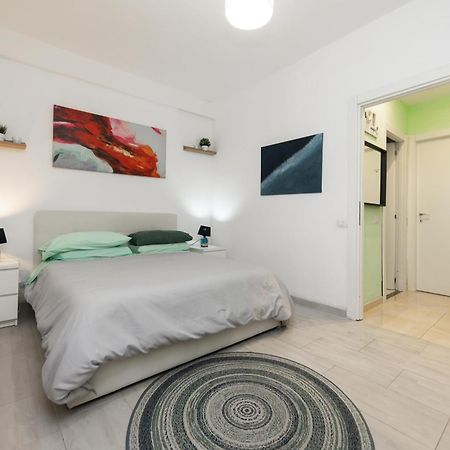 Lotus - Appartamento Sul Mare A Ostia Con Giardino Relax Εξωτερικό φωτογραφία